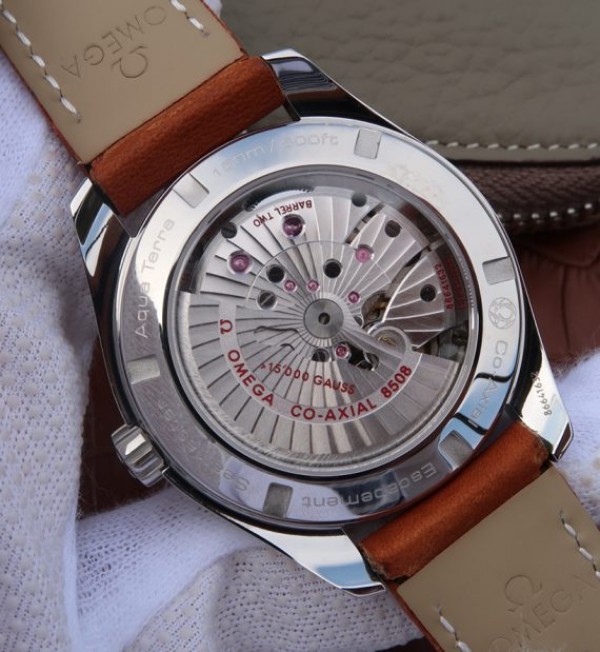 Replica Omega XF Aqua Terra 15,000 Gauss Anti-Magnetic Leather Strap A8500