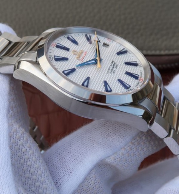 Replica Omega Seamaster 150M Ryder Cup White Textured Dial SS Bracelet A8500