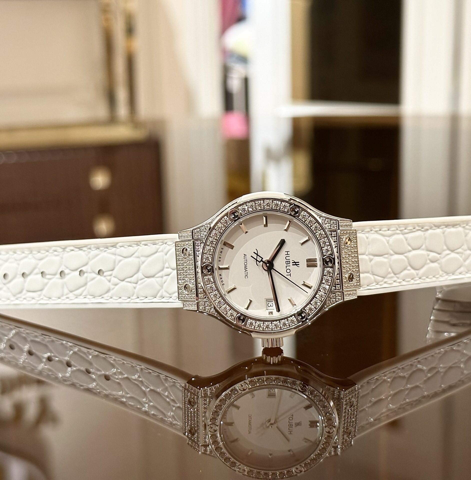 Hublot Classic Fusion Replica 1:1 Watch White Diamond HBF 38mm