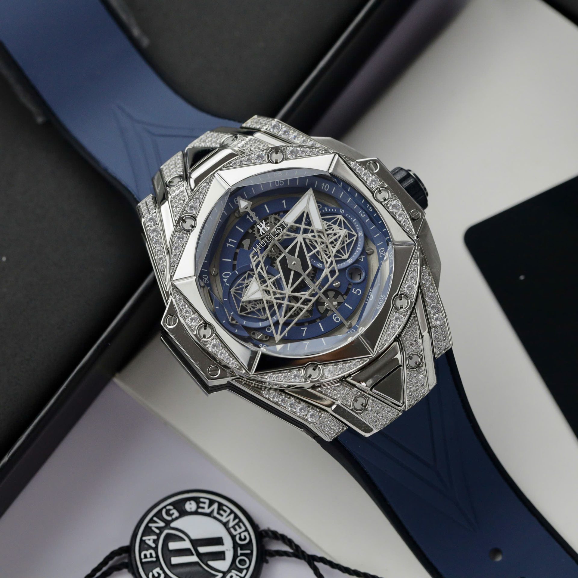 Hublot Big Bang Sang Bleu II Fake Watch Blue HB Factory 44mm
