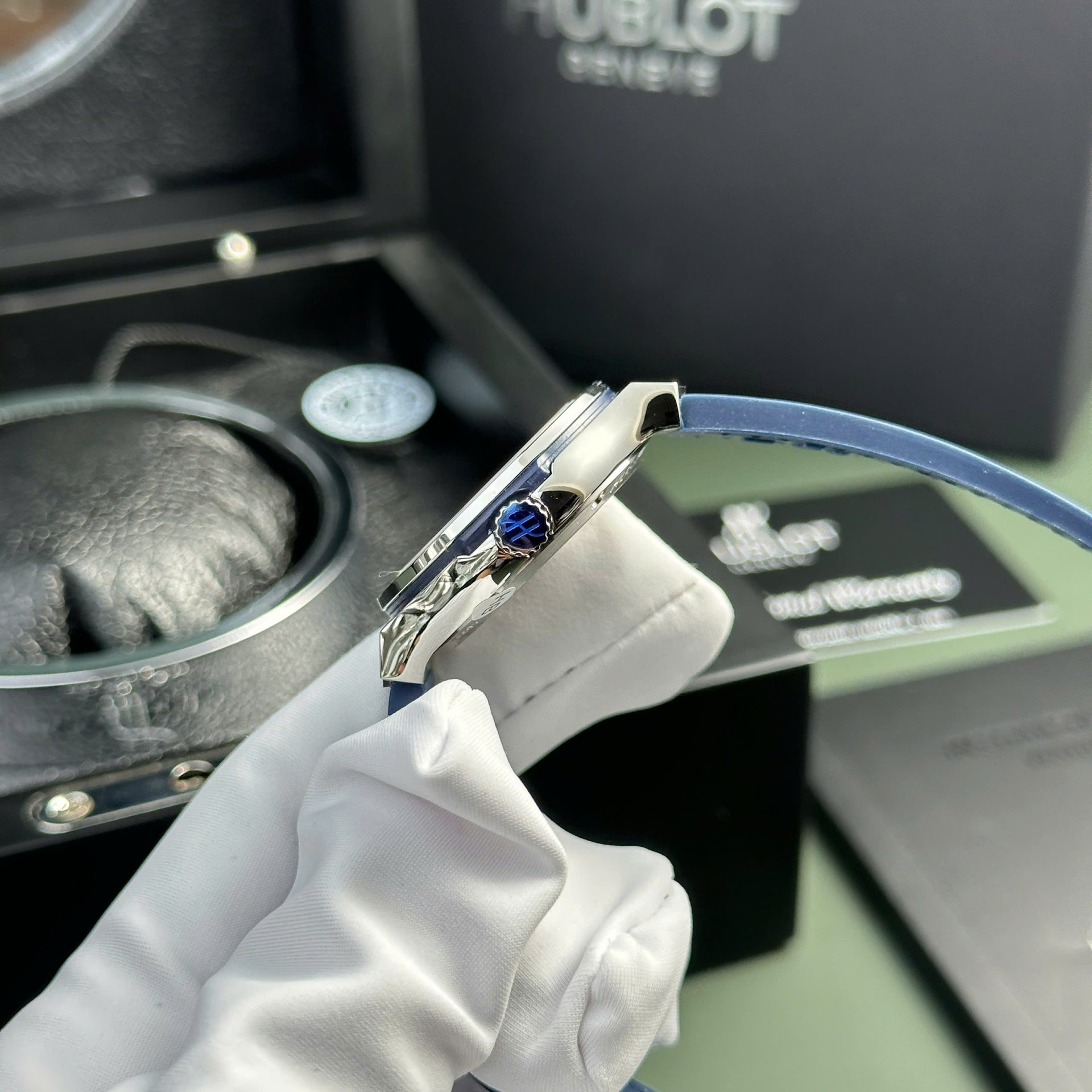 Hublot Classic Fusion Replica Watches Womens Blue HB Factory 33mm