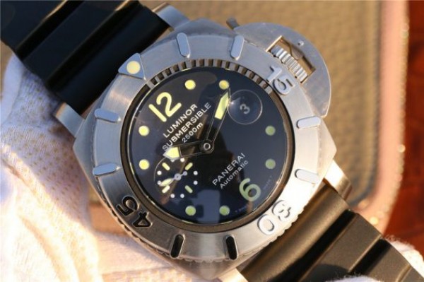 Replica Panerai Special Editions XF PAM194 Black Dial Rubber Strap A7750