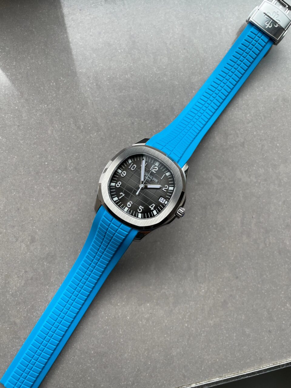 Replica PATEK PHILIPPE Aquanaut 5168G 42mm SS 3KF 1:1 Best Edition Black Dial on Light Blue Rubber Strap A324 V2