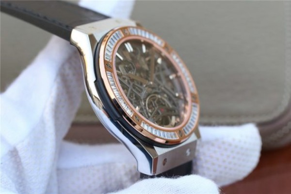 Replica Hublot Classic Fusion Tourbillon 42mm TF RG Bezel Skeleton Dial Black Gummy Strap A23J