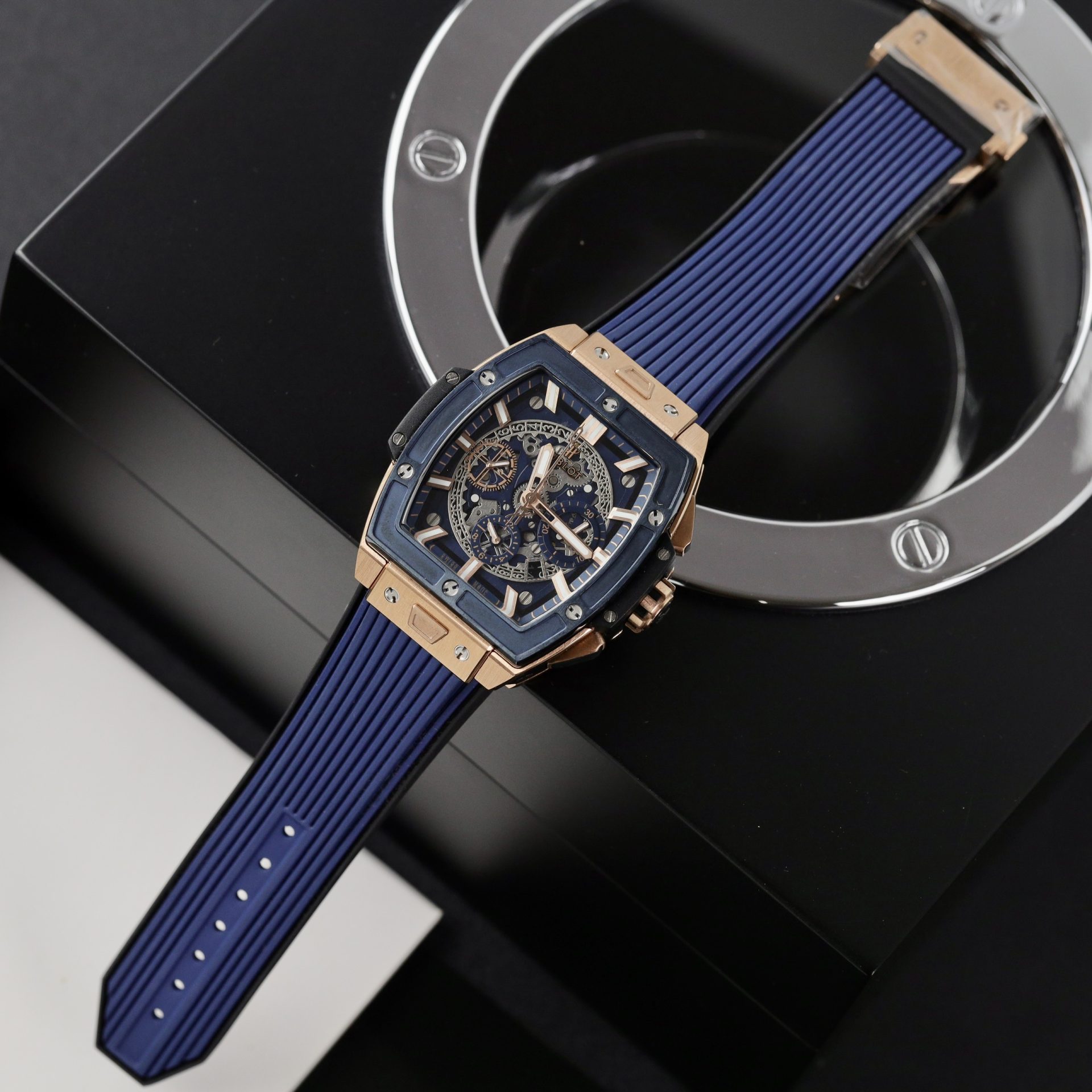 Hublot Replica Watches Spirit Of Big Bang King Gold Bezel Ceramic Blue 42mm