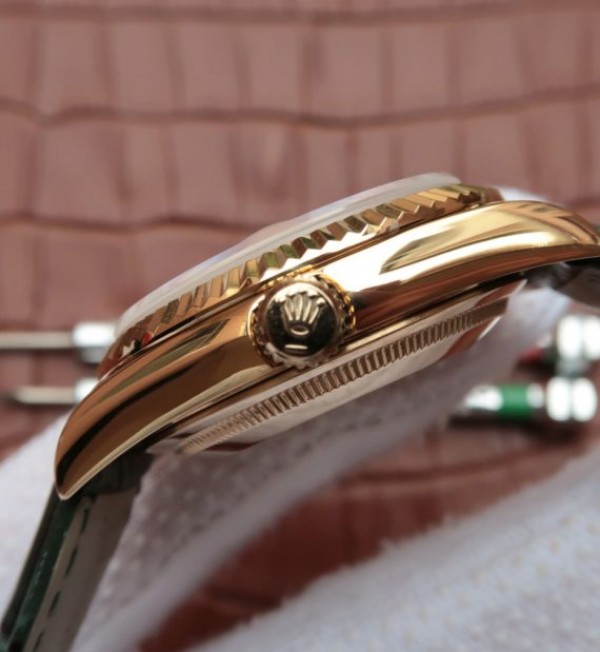 Replica Rolex Day-Date 118138 YG Green Dial Green Leather Strap A2836