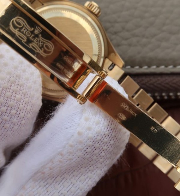 Replica Rolex DateJust 31mm Fluted Bezel RG Case RG Gold Dial A2235