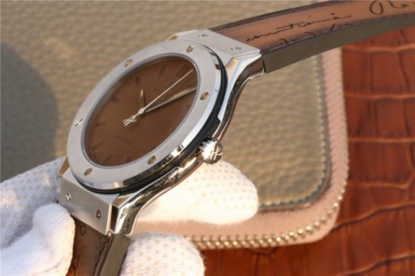 Replica Hublot Classic Fusion 45mm SS Berluti Scritto Brown Leather Dial Gummy Strap A2892