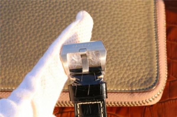 Replica Panerai PAM1392 XF Black Dial Black Leather Strap P9010