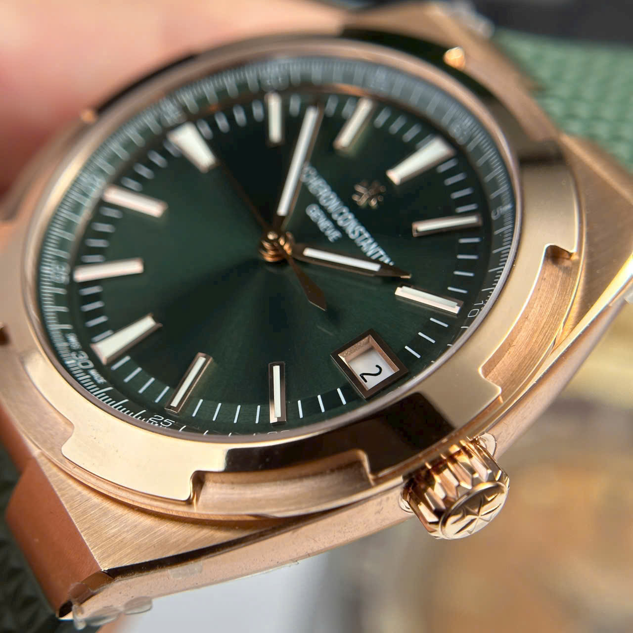 Vacheron Constantin Replica Watch Overseas 4500V Green Dial Rubber Strap 41mm
