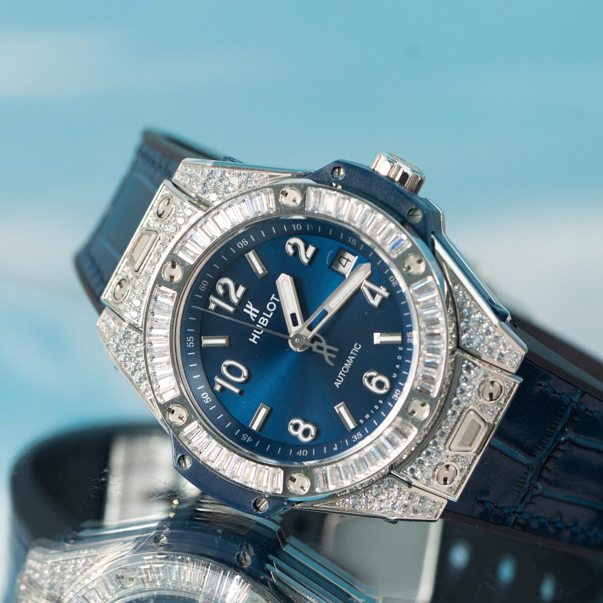 Hublot Replica 11 Watch Big Bang One Click Blue With Full Diamond 39mm