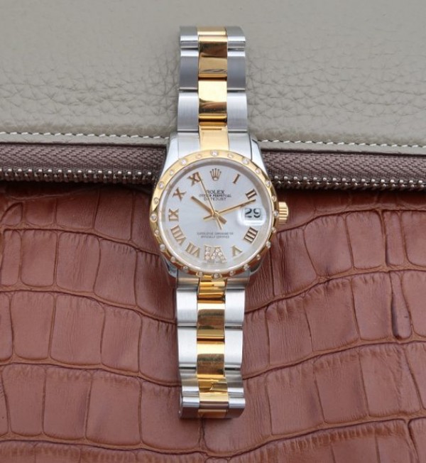 Replica Rolex DateJust 31mm Diamonds Bezel Roman Markers White Dial Bracelet A2235
