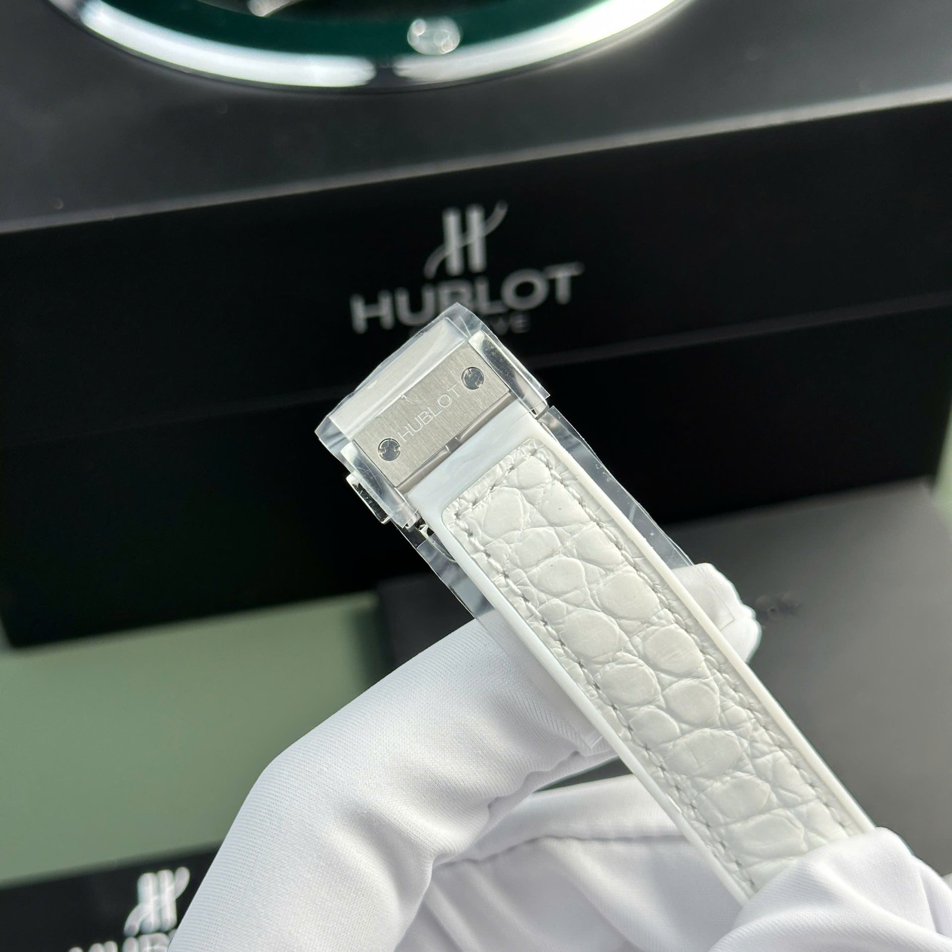 Hublot Classic Fusion Replica 11 Watch White Womens HB Factory 33mm