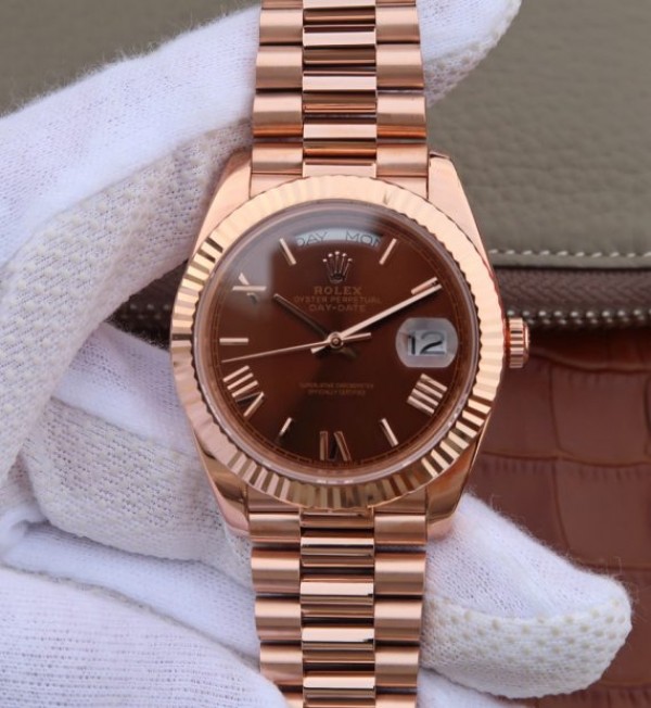 Replica Rolex Day-Date 40mm 228235 RG Noob Brown Dial Roman Markers RG Bracelet A3255
