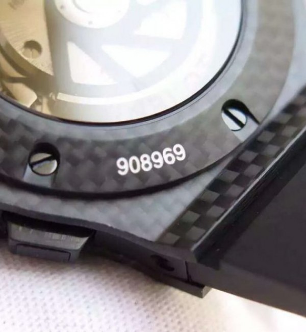 Replica Hublot V6 Big Bang Full Carbon Fiber CF Dial HUB4104