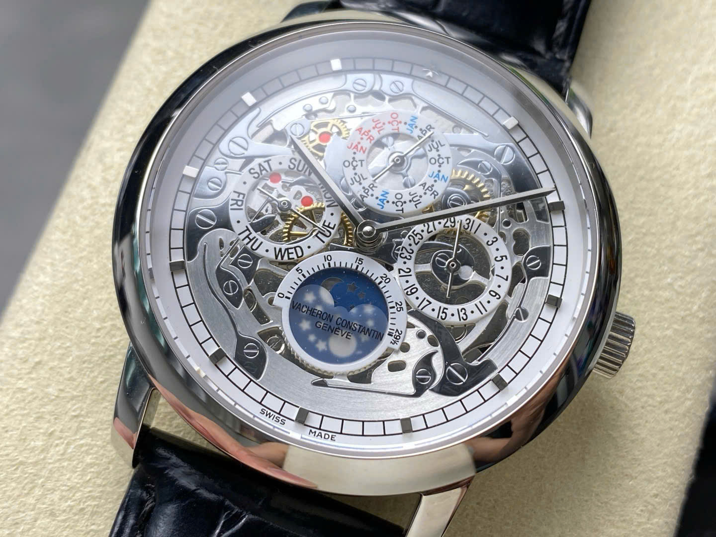 Vacheron Constantin Traditionnelle 43175 Replica Watch Mens Leather Strap 41mm
