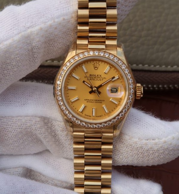 Replica Rolex DateJust 31mm Diamonds Bezel RG Case RG Gold Dial A2235