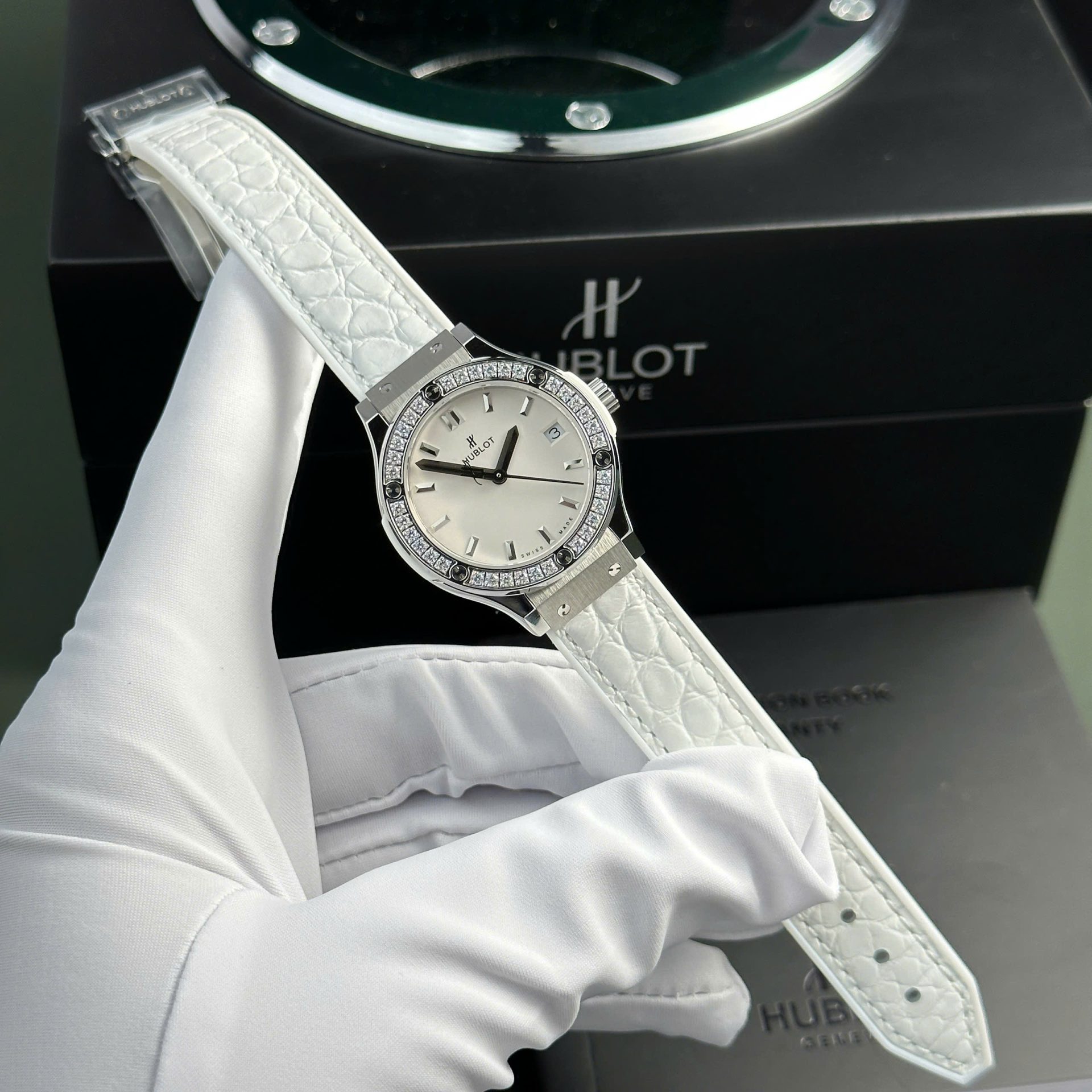 Hublot Classic Fusion Replica 11 Watch White Womens HB Factory 33mm