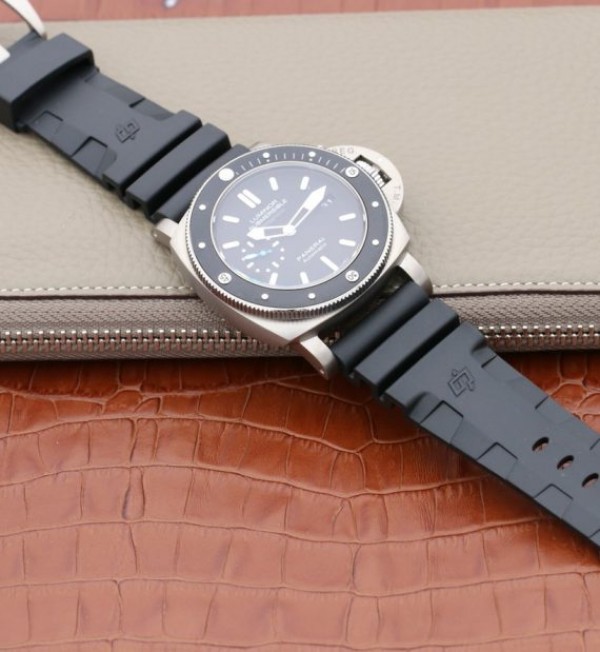 Replica Panerai XF PAM1389 Titanium Black Ceramic Bezel Rubber Strap P.9010