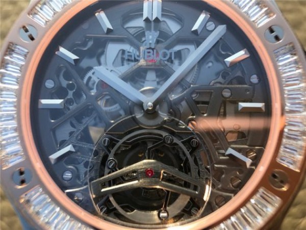 Replica Hublot Classic Fusion Tourbillon 42mm TF RG Bezel Skeleton Dial Black Gummy Strap A23J