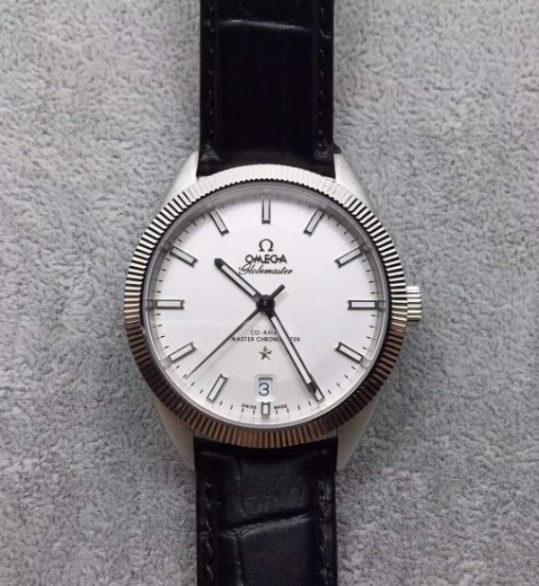 Replica Omega Globemaster Master Chronometer SS White Dial Leather Strap