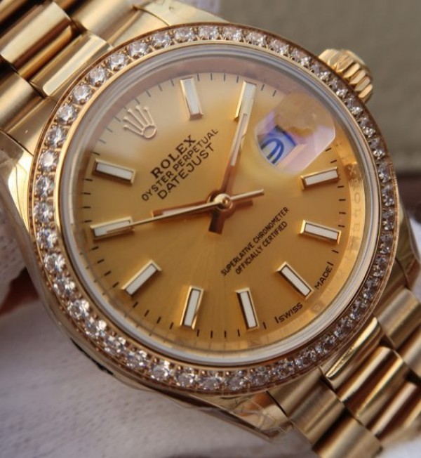 Replica Rolex DateJust 31mm Diamonds Bezel RG Case RG Gold Dial A2235
