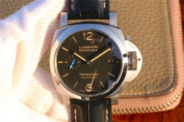 Replica Panerai PAM1392 XF Black Dial Black Leather Strap P9010