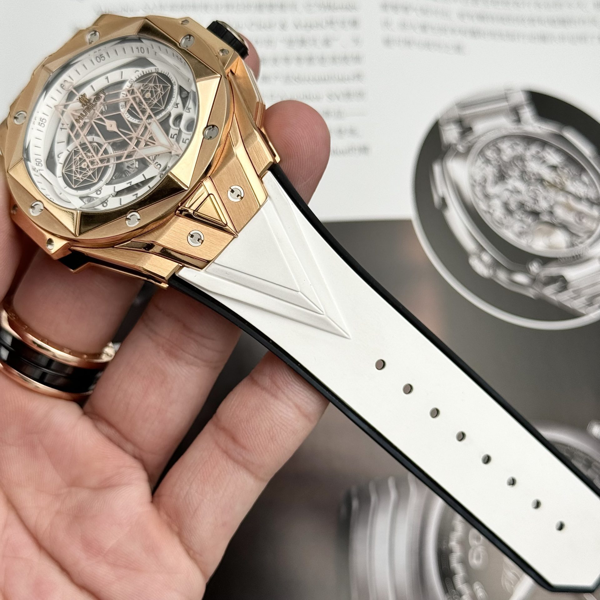 Hublot Best Replica Watch Big Bang Sang Bleu II King Gold White Dial BBF 45mm