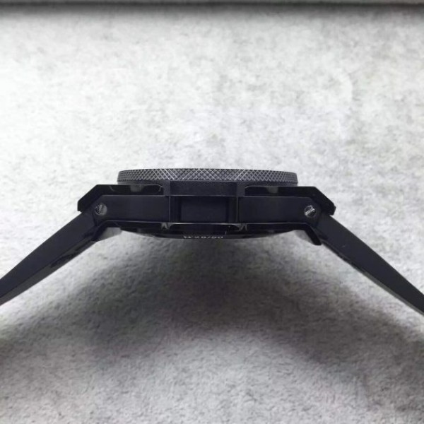 Replica Hublot Big Bang Tourbillon Ceramic Case Black Dial Rubber Strap