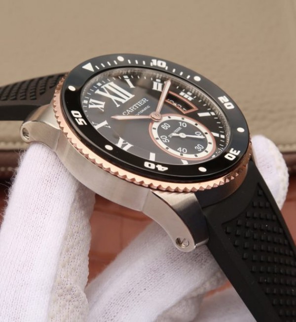 Replica Cartier JJF Calibre De Cartier Diver SS Black Dial RG Bezel Black Rubber Strap A23J