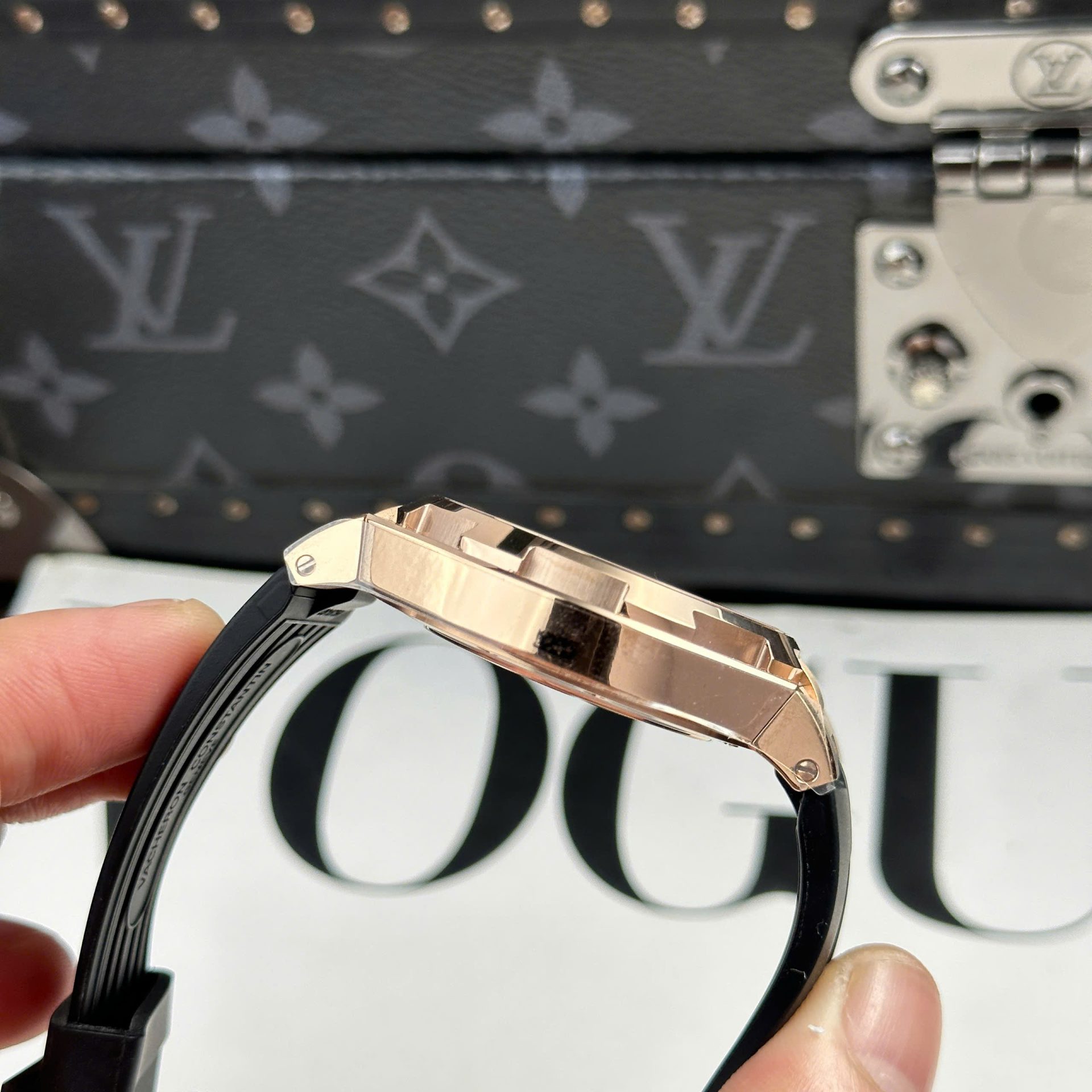 Vacheron Constantin Replica Watch Overseas Dual Time 47450 White Dial Rubber Strap 9F 42mm