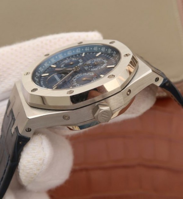 Replica Audemars Piguet JF Royal Oak 41mm 26574 SS Blue Dial Leather Strap A5134