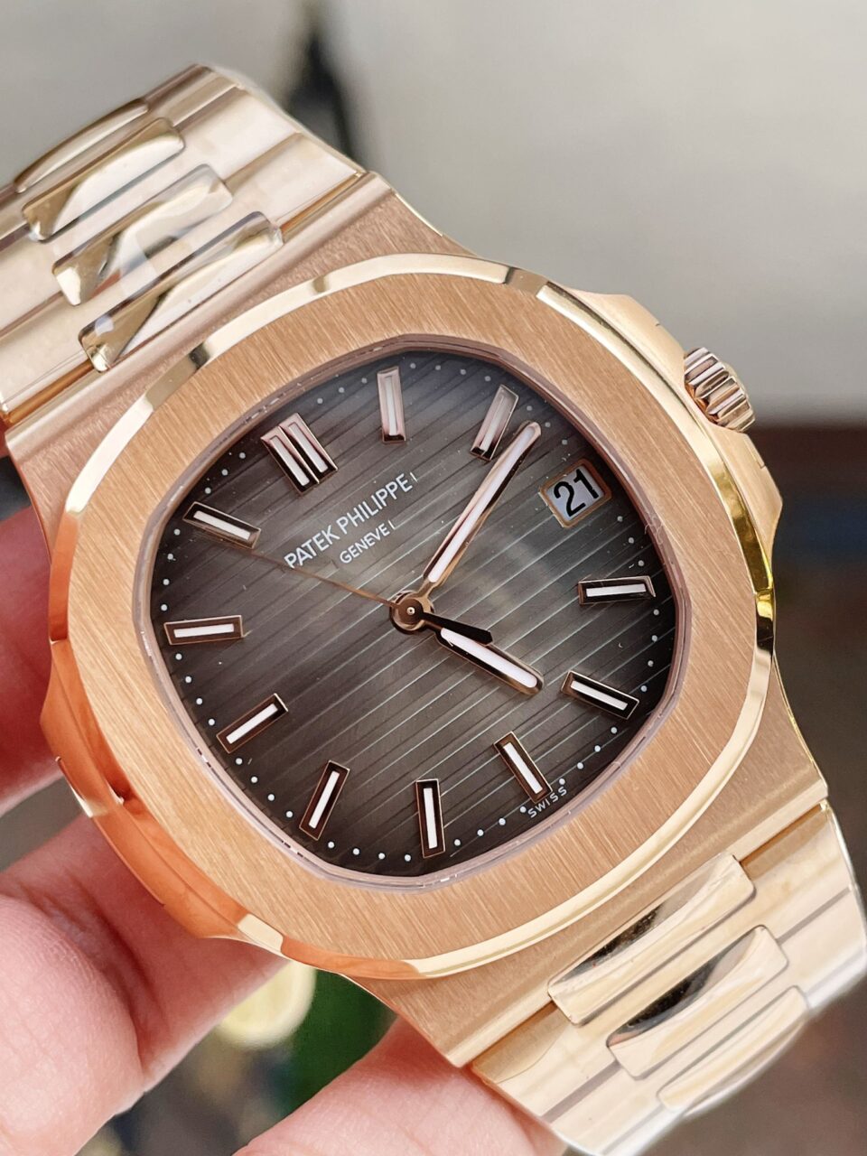 Replica PATEK PHILIPPE Nautilus 5711 3KF 1:1 Best Edition Grey Dial on YG Bracelet A324 V2