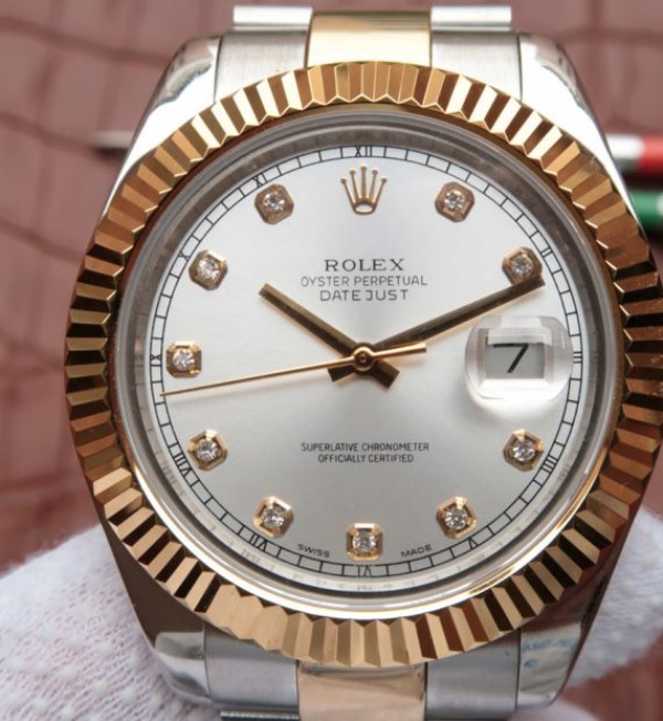 Replica Rolex DateJust SS/RG White Dial RG Wrapped Fluted Beze SS/RG Bracelet A2836