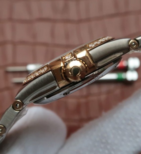 Replica Omega V6 Constellation 35mm White MOP Dial Diamonds Bezel SS Bracelet A2500