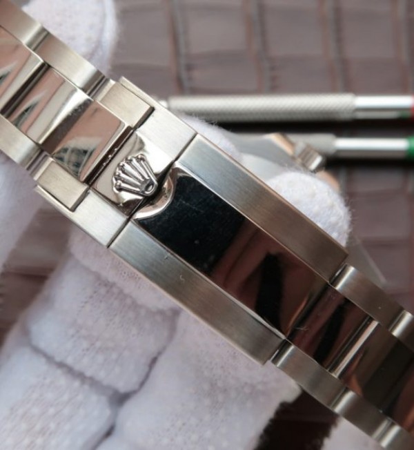 Replica Rolex EXPLORER II 42mm 216570 Noob Black Dial SS Bracelet A3187