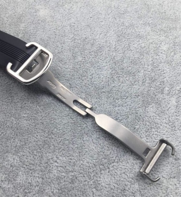 Replica Cartier Roadster SS White Dial Black Rubber Strap A2824