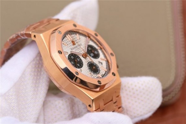 Replica Audemars Piguet Royal Oak Chronograph RG JHF White/Black Dial RG Bracelet A7750