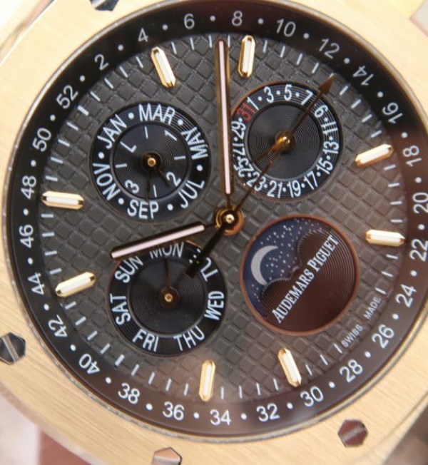 Replica Audemars Piguet JF Royal Oak 41mm 26574 YG Black Dial Leather Strap A5134