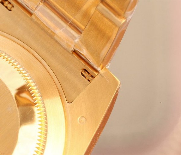 Replica Rolex Submariner 116613 LN Diamonds Markers YG Dial SS/YG Bracelet Eat2836