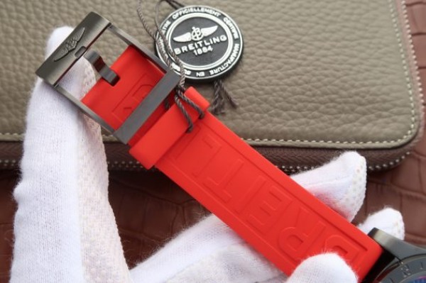 Replica Breitling Avenger GMT PVD GF Carbon Fiber Dial Red Rubber Strap A2836