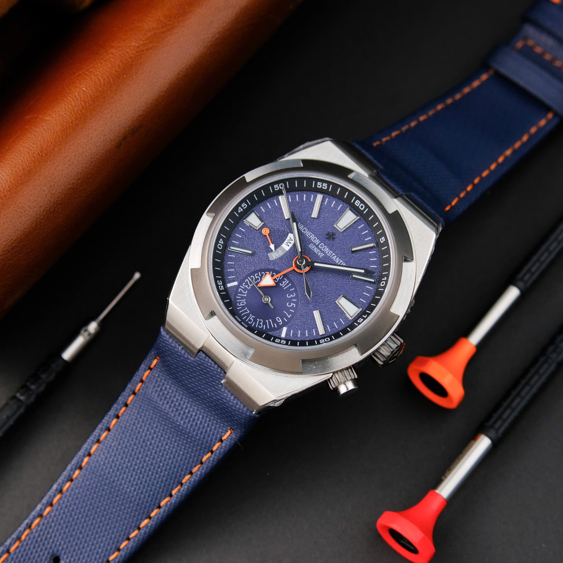 Vacheron Constantin Overseas Dual Time 7900V Replica Watches PZ Factory 41mm