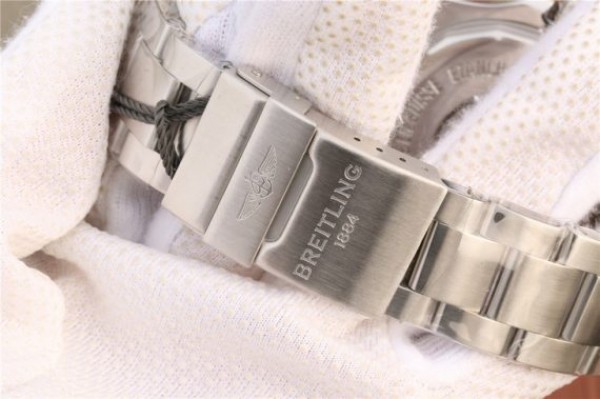 Replica Breitling SuperOcean  II 44mm GF Blue Dial SS Bracelet A2824