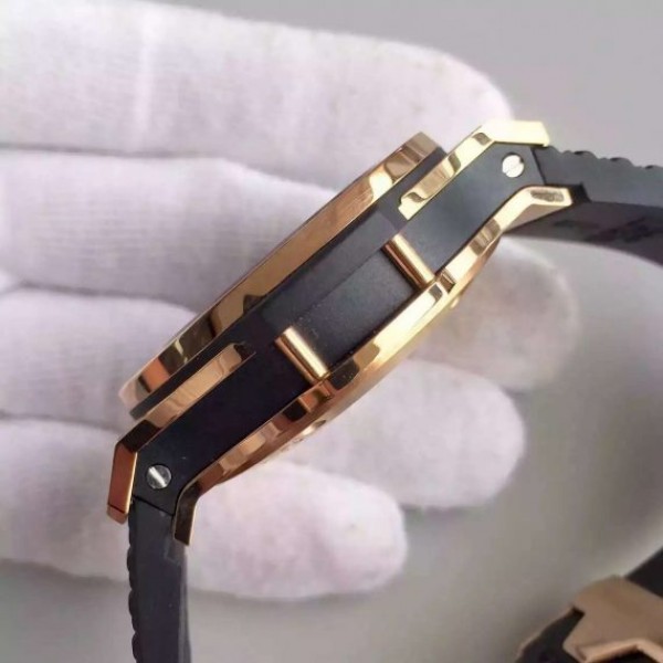 Replica Hublot Big Bang Gold Full Pave Chrono RG Diamonds Dial Black Rubber Strap A7750