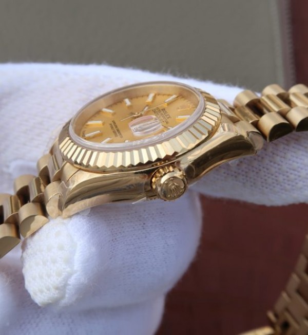 Replica Rolex DateJust 31mm Fluted Bezel RG Gold Dial Bracelet A2235