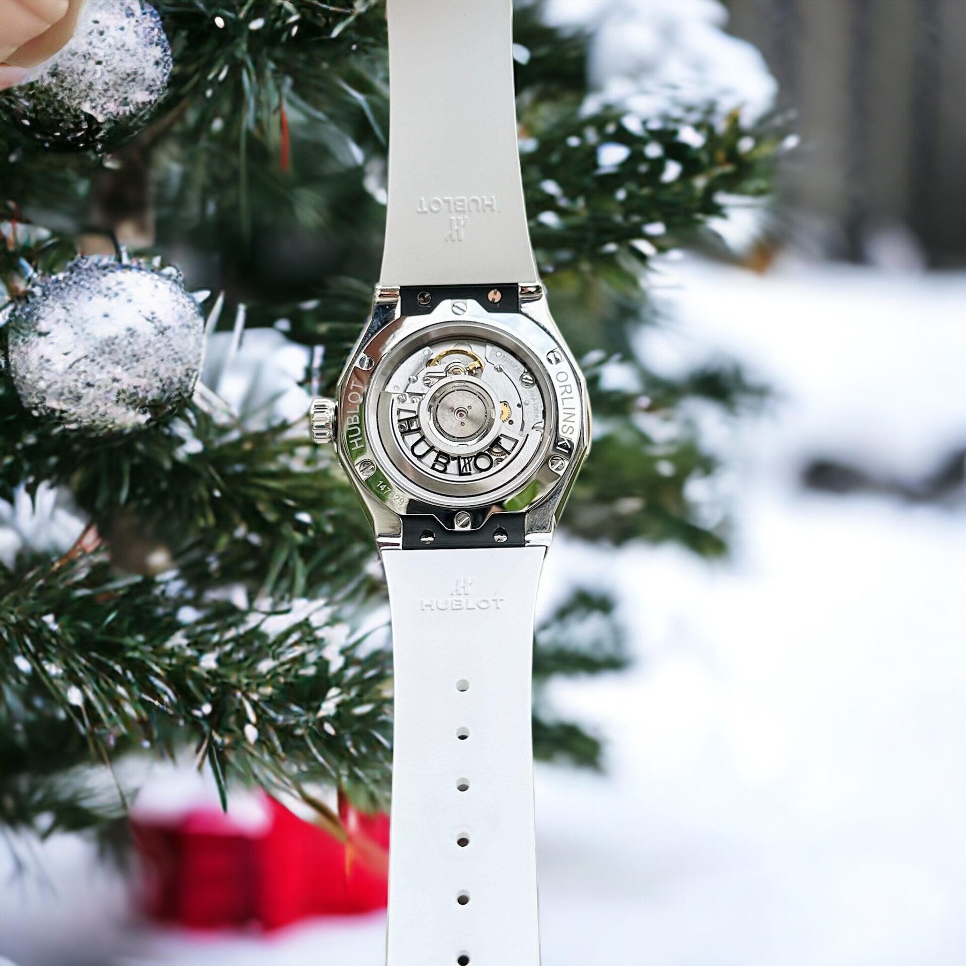 Hublot Replica Watch Orlinski Custom Moissanite Diamonds White Dial 40mm