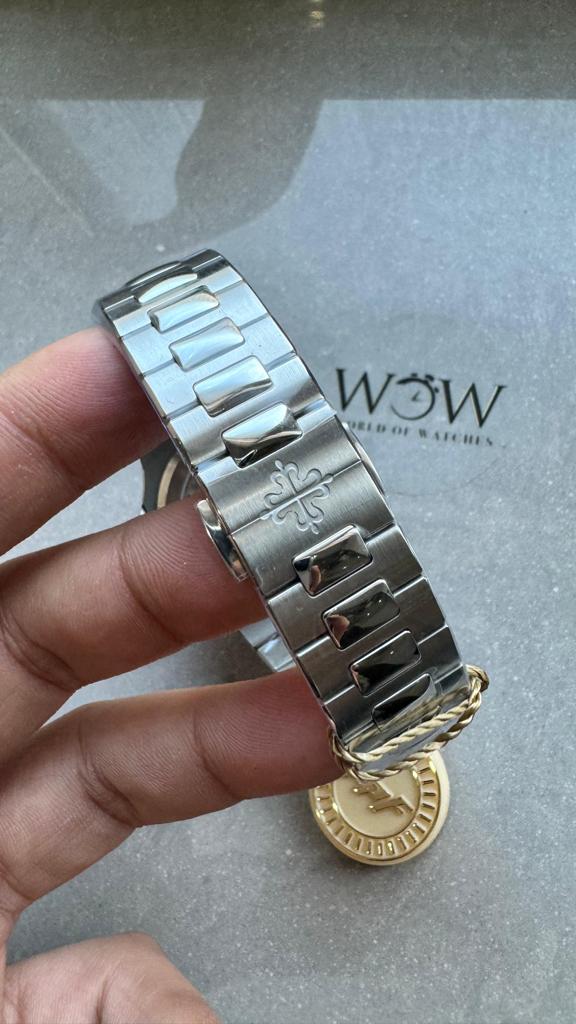 Replica PATEK PHILIPPE Nautilus 5811/1G PPF 1:1 Best Edition Grey Textured Dial on SS Bracelet Asian Cal.26-330CS