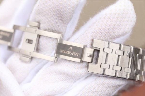Replica Audemars Piguet Royal Oak Chronograph SS JHF Gray/Blue Dial SS Bracelet A7750
