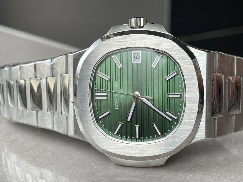 Replica PATEK PHILIPPE Nautilus 5711/1A PPF VF 1:1 Best Edition Green Textured Dial on SS Bracelet 324CS