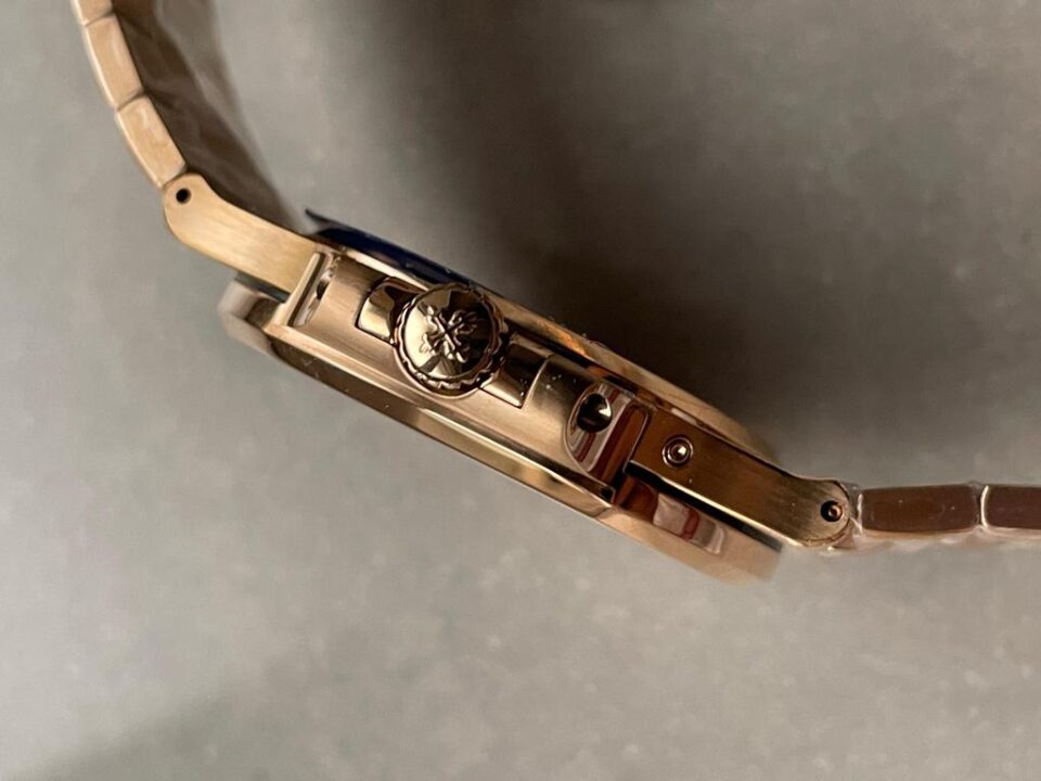 Replica PATEK PHILIPPE Nautilus Moon Phases 5712 RG Grey Dial on RG Bracelet PPF A240